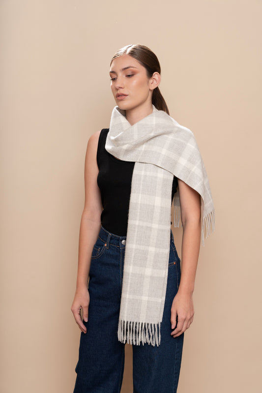 Essence Eco Plaid Scarf