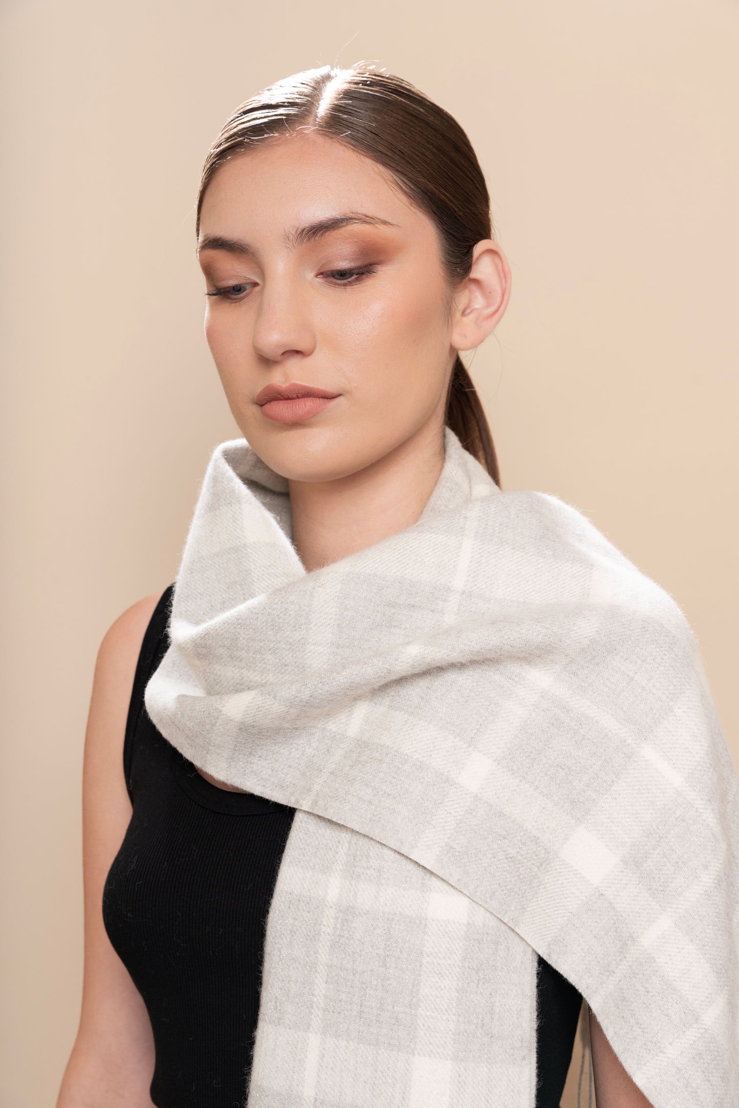 Essence Eco Plaid Scarf