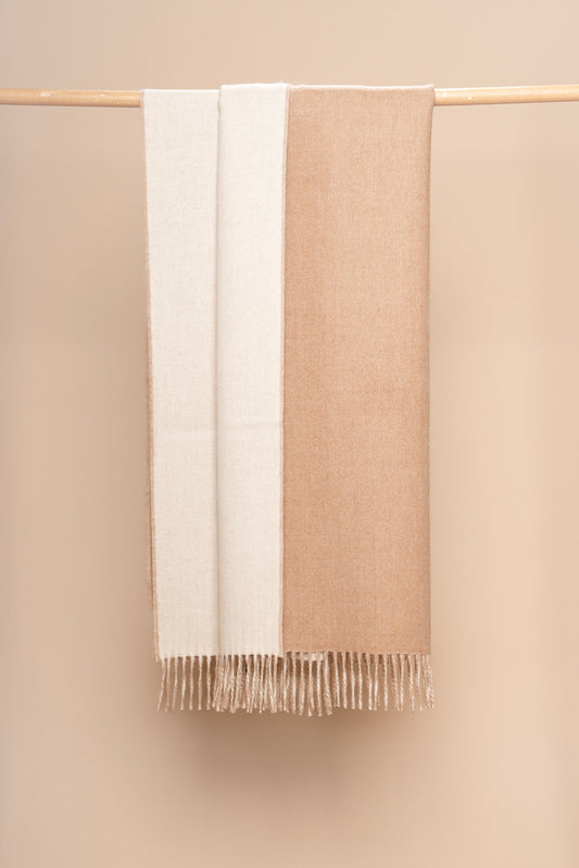 Essence Eco Reversible Throw